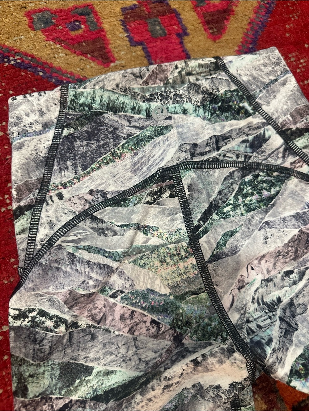 LULULEMON light colors with sheer sz 2 - NEW - Picture 7 of 10